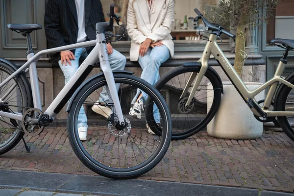 E-bikes bij HVscooters & Bikes