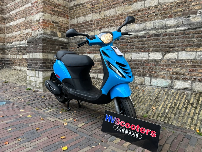 Piaggio Zip SP