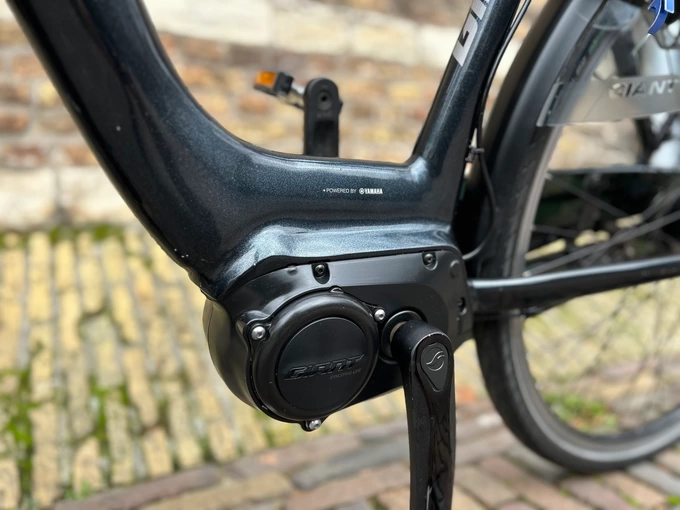 Giant GrandTour E+
