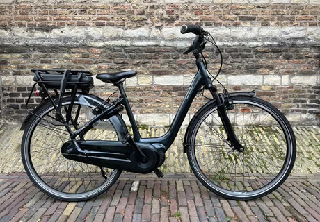 Giant GrandTour E+