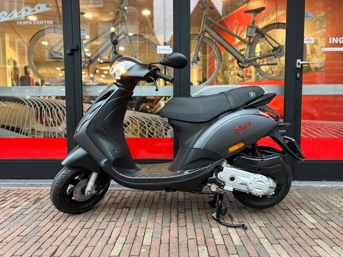 Piaggio Zip SP Grigio Titanio