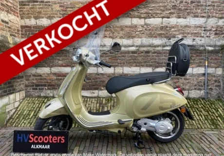 Vespa Primavera 75th edition