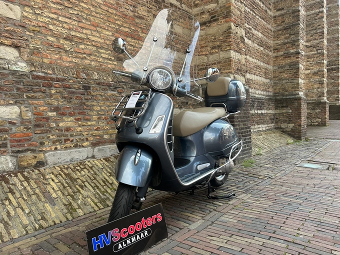 Vespa GTS 300