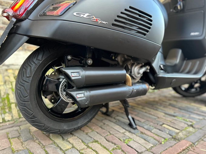 Vespa GTS Super 300 HPE