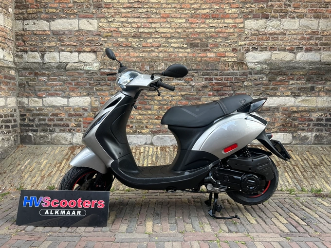 Piaggio Zip SP Black Silver