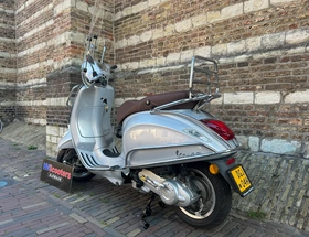 Vespa Primavera Touring 4T 2V