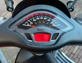 Vespa Sprint Grigio Titanio