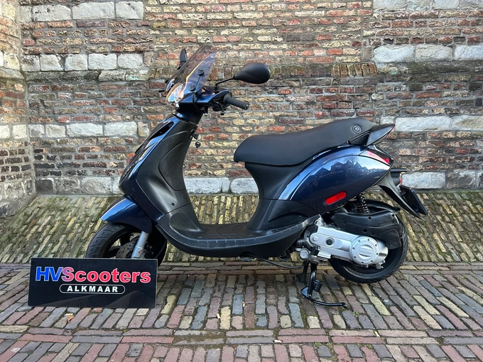 Piaggio Zip SP