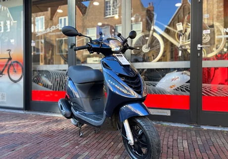 Piaggio Zip SP Midnight Blue