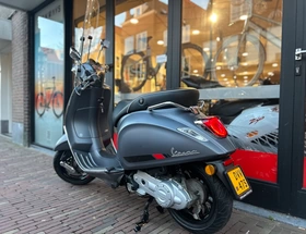 Vespa Sprint Grigio Titanio