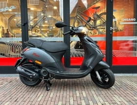 Piaggio Zip SP Grigio Titanio