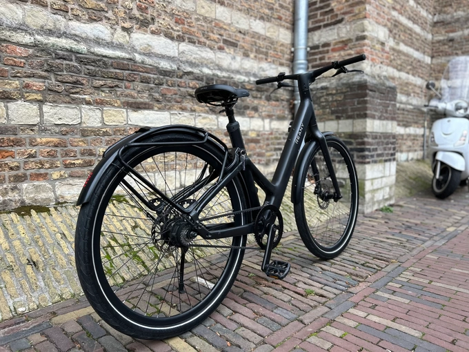 Reany W1 Night Black
