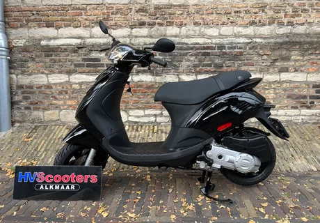 Piaggio Zip SP E4