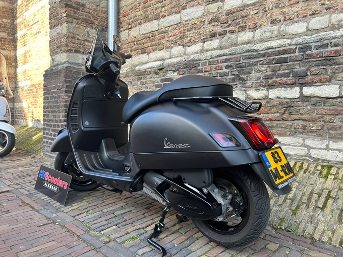 Vespa GTS Super 300 HPE