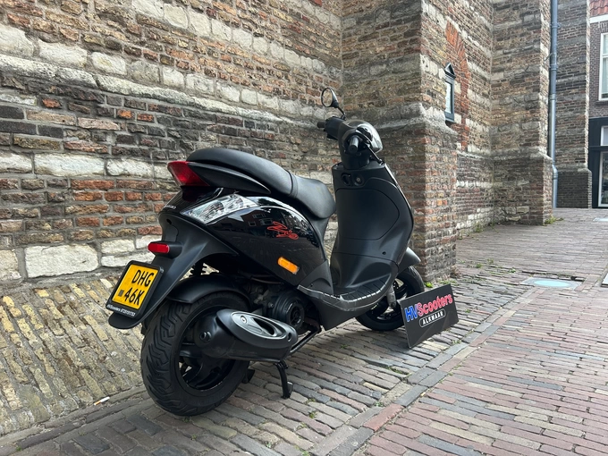 Piaggio Zip 4T 2V