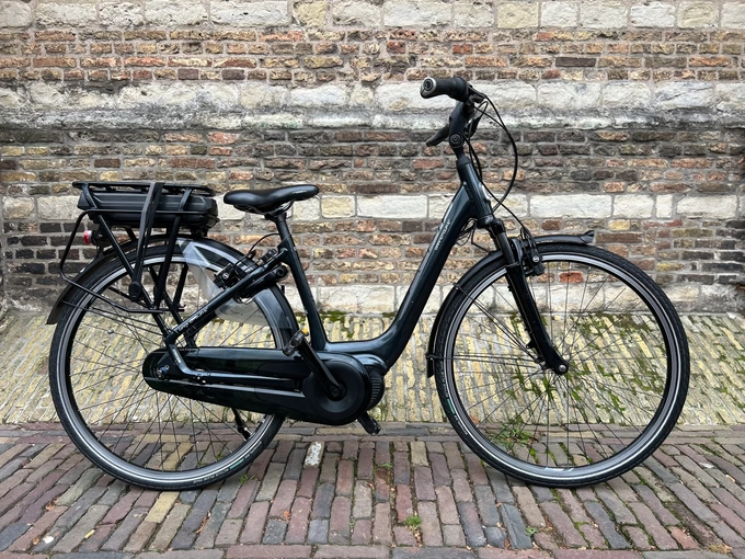 Giant GrandTour E+