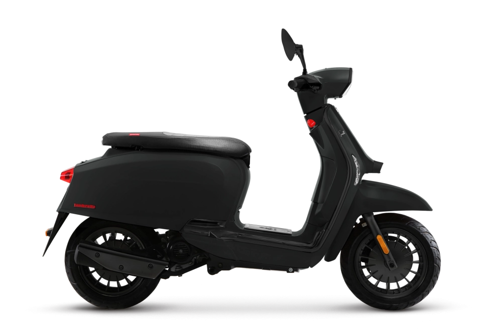 BLACK / Black Seat