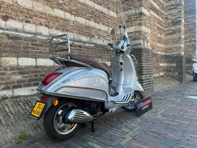 Vespa Primavera Touring 4T 2V