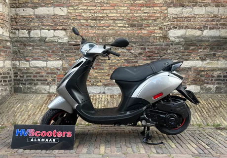 Piaggio Zip SP Black Silver