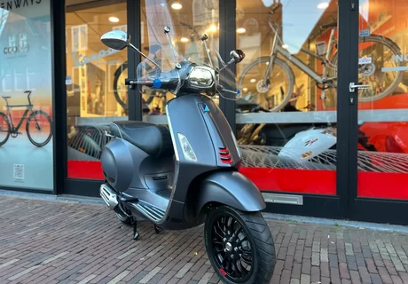 Vespa Sprint Grigio Titanio
