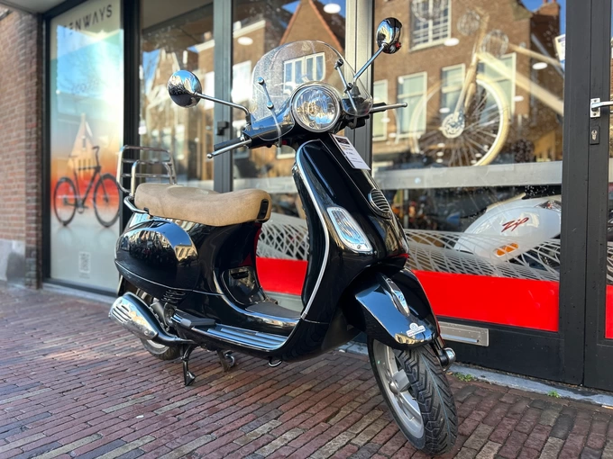 Vespa LX 4T 2V