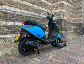 Piaggio Zip SP
