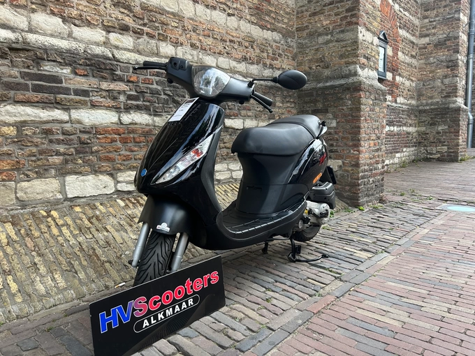 Piaggio Zip 4T 2V