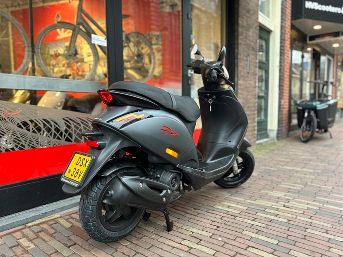 Piaggio Zip SP Grigio Titanio