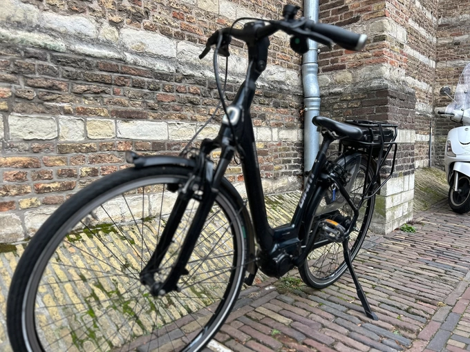 Giant GrandTour E+