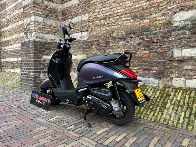Sym Mio 50i