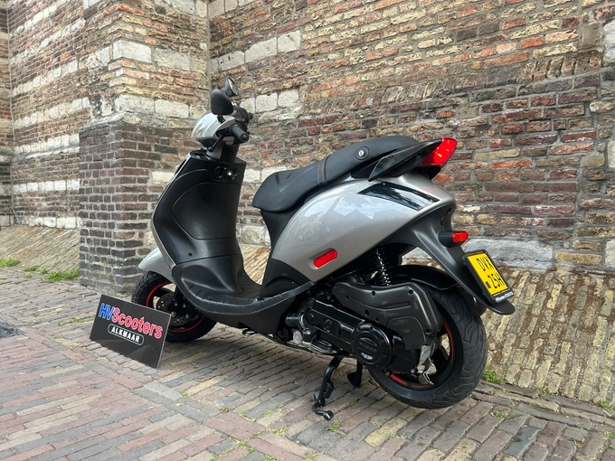 Piaggio Zip SP Black Silver