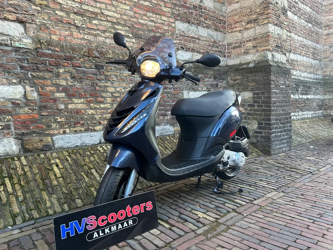 Piaggio Zip SP