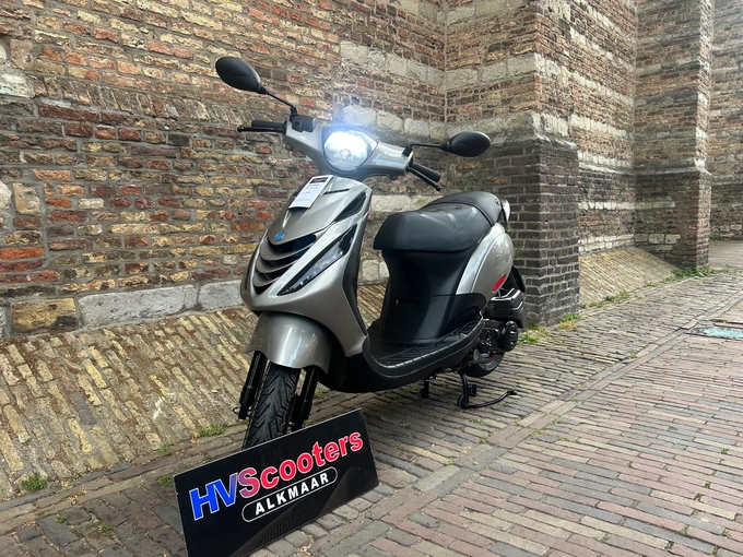 Piaggio Zip SP Black Silver