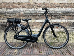 Giant GrandTour E+