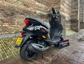 Piaggio Zip SP 2024