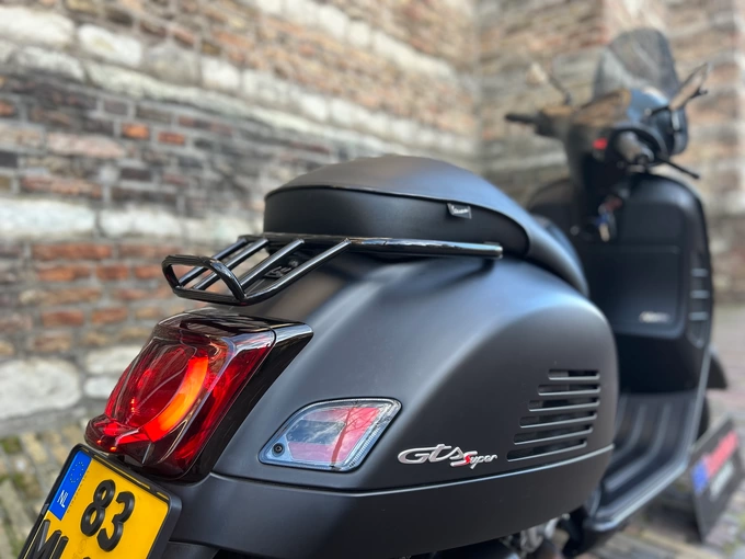 Vespa GTS Super 300 HPE