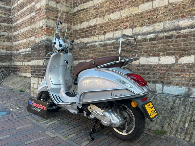 Vespa Primavera Touring 4T 2V
