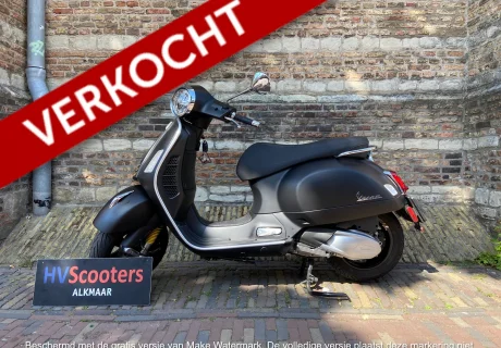 Vespa GTS 300 SuperTech