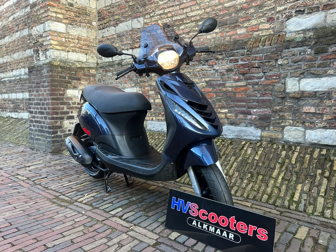 Piaggio Zip SP