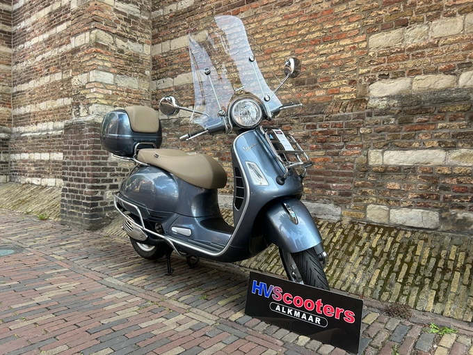 Vespa GTS 300