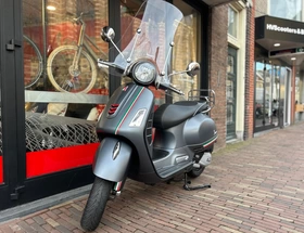 Vespa GTS 125
