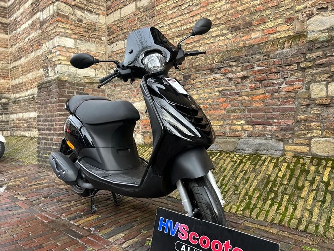 Piaggio Zip SP 2024